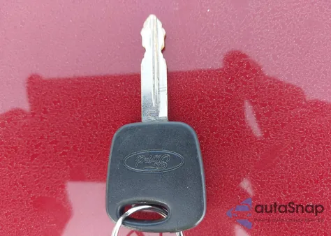 2001 Ford Focus Zx3 z USA, uszkodzony, nr VIN 3FAFP31301R251110